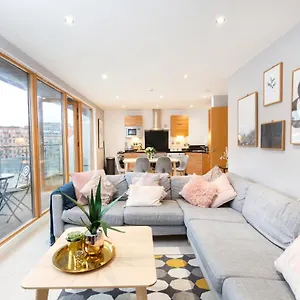  Apartment Cartier House At The Leeds Dock United Kingdom