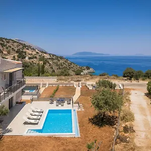  Villa Petradi Skala Greece